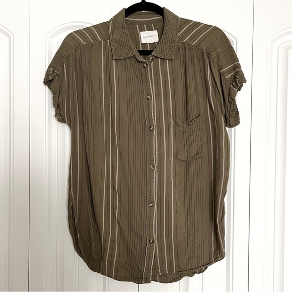 American Eagle Button-Down Top - Picture 1 of 6